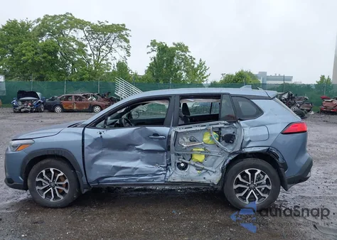 2024 Toyota Corolla Cross Hybrid S z USA, uszkodzony, nr VIN 7MUFBABG6RV023495